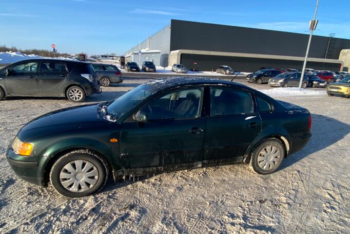 Volkswagen Passat B5 Sedan 4-doors