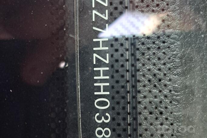 Volkswagen Transporter T6 Kombi minivan 4-doors