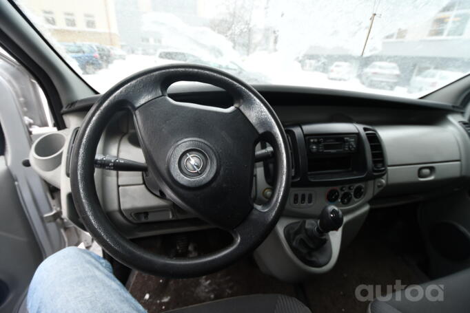 Opel Vivaro A [restyling] Combi minivan 4-doors