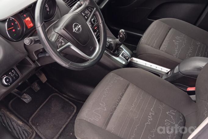 Opel Meriva 2 generation Minivan