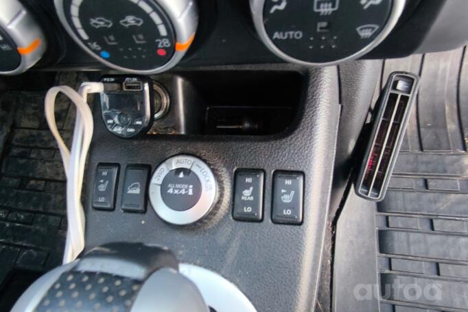 Nissan X-Trail T31 [restyling] Crossover