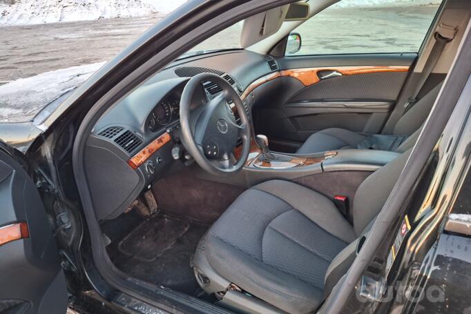 Mercedes-Benz E-Class W211 Sedan