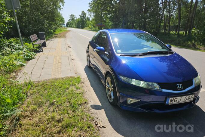 Honda Civic 8 generation [restyling] Type-S hatchback 3-doors