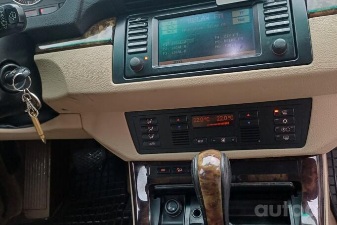 BMW X5 E53 Crossover