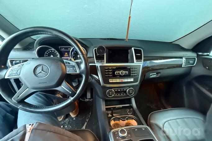 Mercedes-Benz GL-Class X166 SUV 5-doors