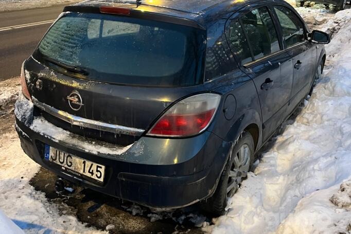 Opel Astra H Hatchback