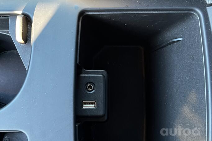 Opel Insignia A [restyling] Sports Tourer wagon 5-doors