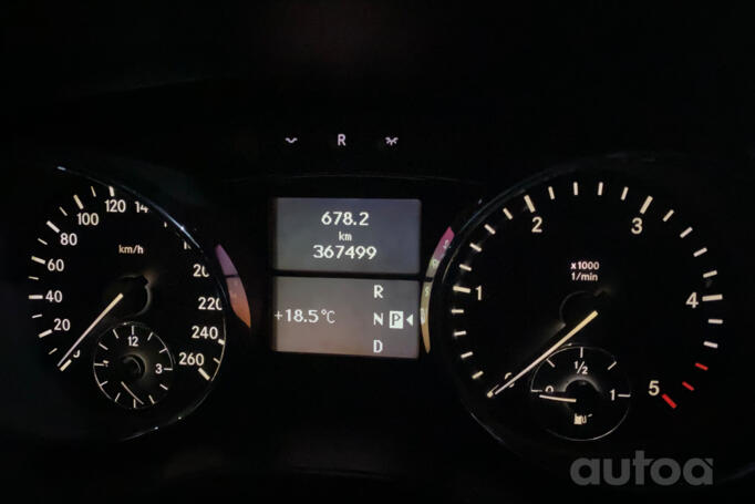 Mercedes-Benz R-Class