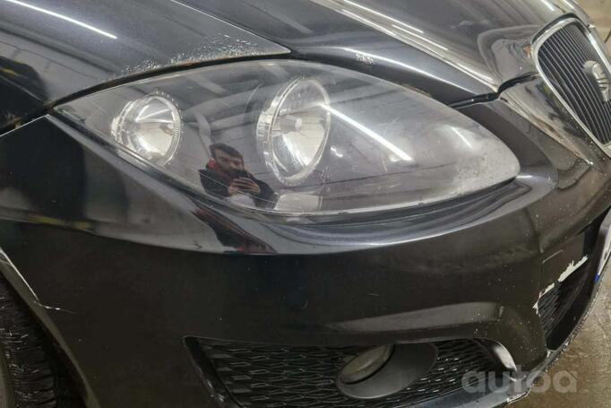 SEAT Leon 2 generation [restyling] Hatchback 5-doors