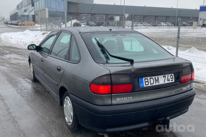 Renault Laguna 1 generation Liftback