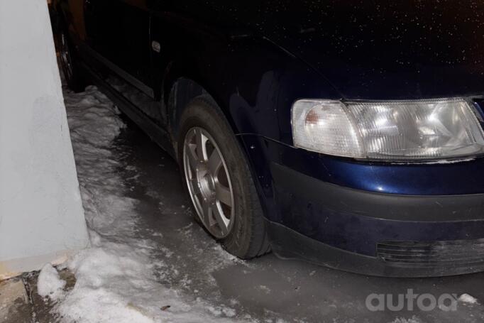 Volkswagen Passat B5 Sedan 4-doors