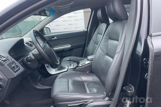 Volvo V50 1 generation [restyling]