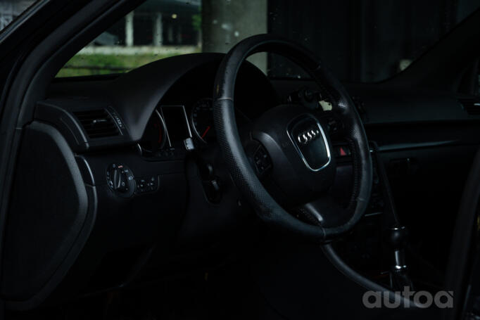 Audi A4 B7 Avant wagon 5-doors