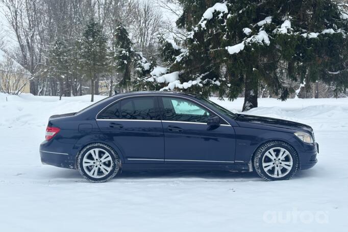 Mercedes-Benz C-Class W204/S204 Sedan