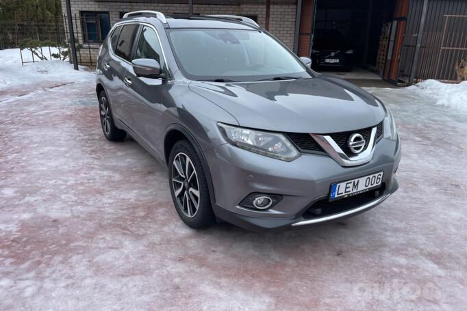 Nissan X-Trail T32 Crossover