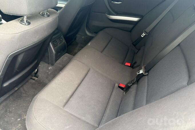 BMW 3 Series E90/E91/E92/E93 [restyling] Sedan