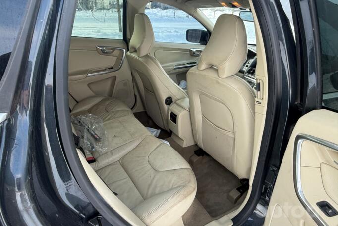 Volvo XC60 1 generation Crossover