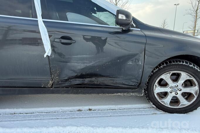 Volvo XC60 1 generation Crossover