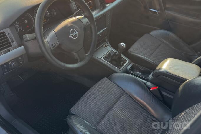 Opel Vectra C GTS hatchback