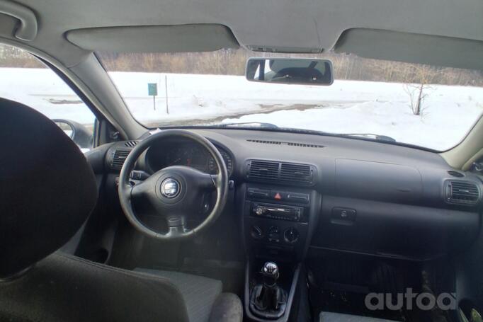 SEAT Leon 1 generation Hatchback