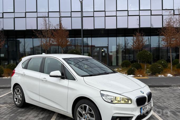 BMW 2 Series Active Tourer F45 Minivan
