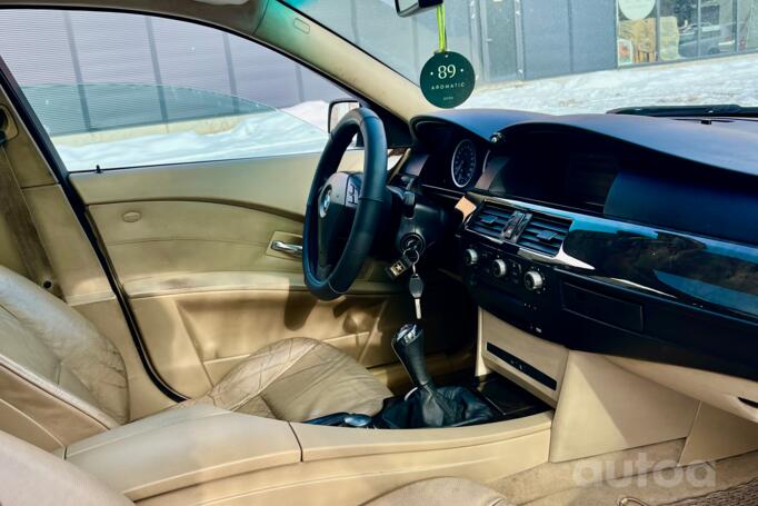 BMW 5 Series E60/E61 Touring wagon