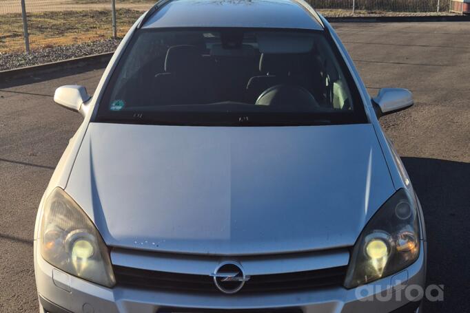 Opel Astra H Hatchback