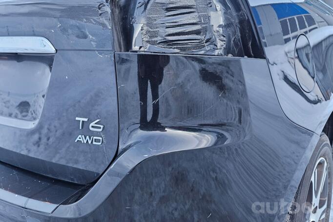 Volvo XC60 1 generation [restyling] Crossover