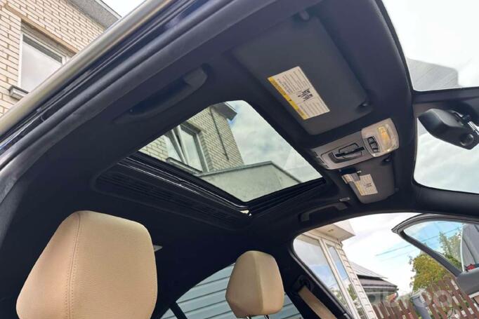 BMW 3 Series 330i Sedan