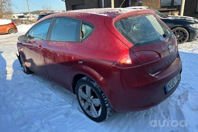 SEAT Leon 2 generation Hatchback 5-doors