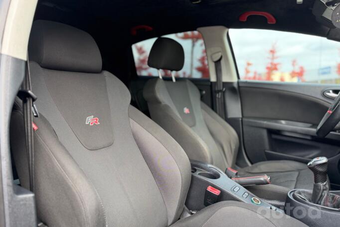 SEAT Leon 2 generation Hatchback 5-doors