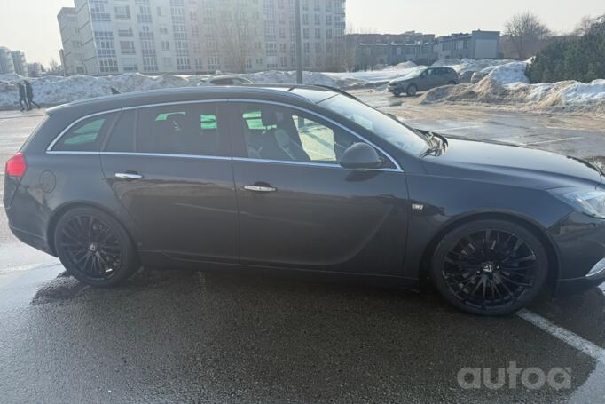 Opel Insignia A [restyling] Sports Tourer wagon 5-doors