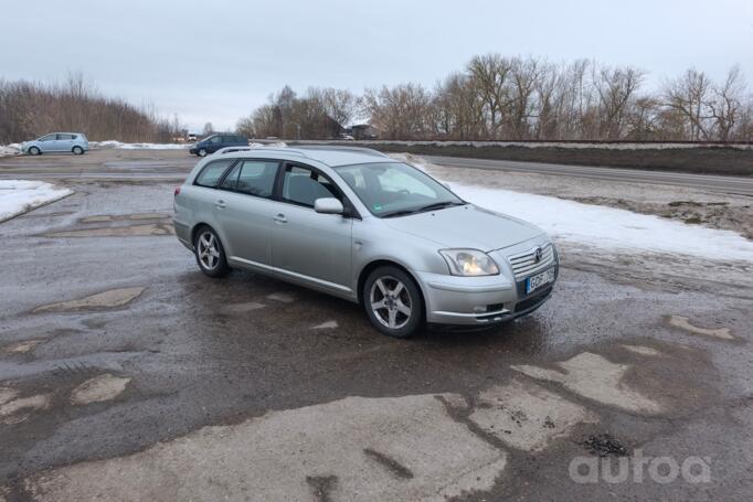 Toyota Avensis 2 generation wagon