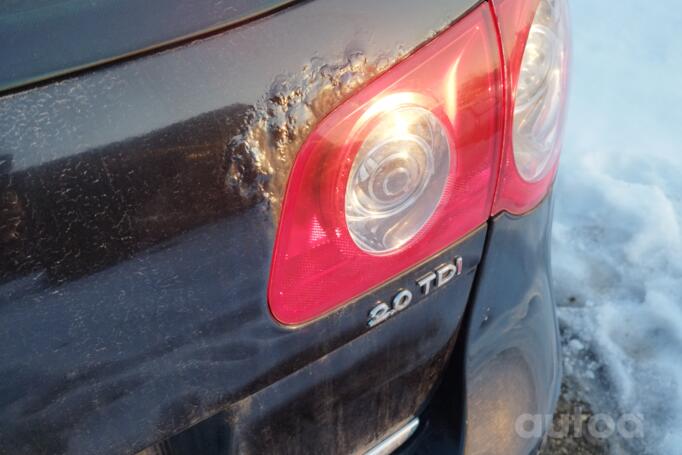 Volkswagen Passat B6 wagon 5-doors