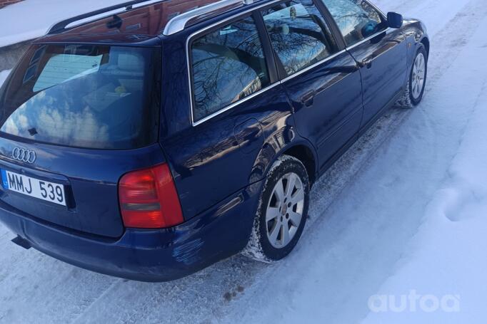 Audi A4 B5 Avant wagon 5-doors