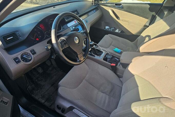 Volkswagen Passat B6 wagon 5-doors