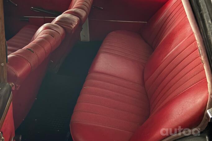 Mercedes-Benz W111 1 generation