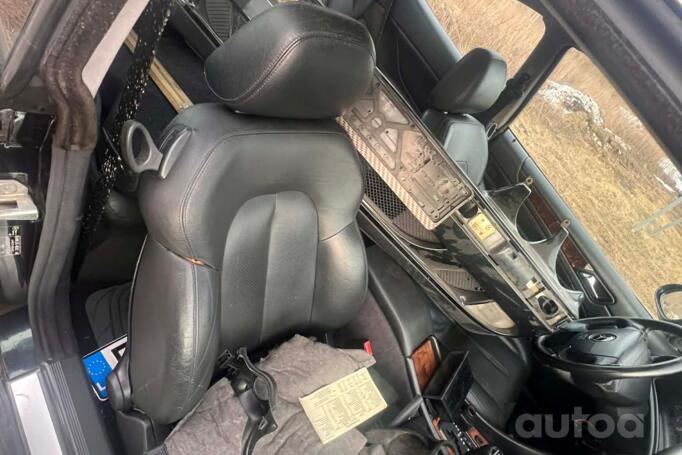 Mercedes-Benz CLK-Class C208 Coupe