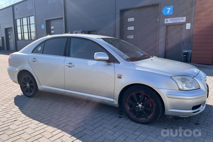 Toyota Avensis 2 generation Sedan