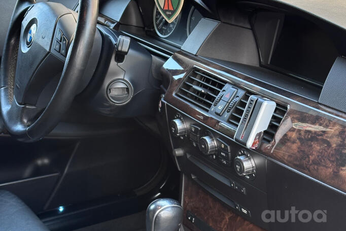 BMW 5 Series E60/E61 Touring wagon