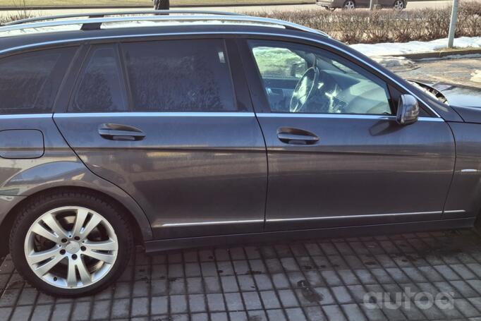 Mercedes-Benz C-Class W204/S204 wagon 5-doors