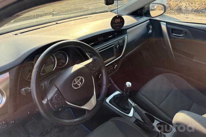 Toyota Auris 2 generation Hatchback 5-doors