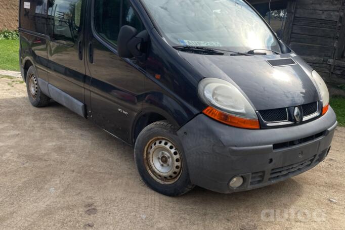 Renault Trafic 2 generation Minivan