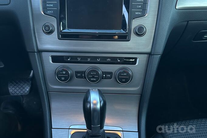 Volkswagen Golf 7 generation Variant wagon 5-doors