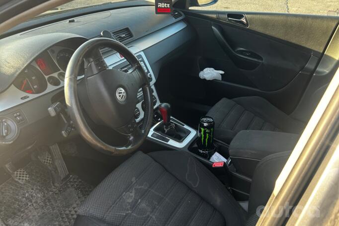 Volkswagen Passat B6 wagon 5-doors