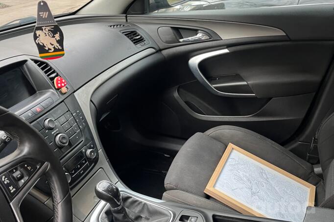 Opel Insignia A Sports Tourer wagon 5-doors