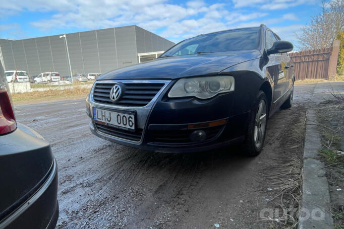 Volkswagen Passat B6 wagon 5-doors