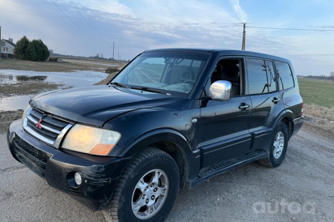 Mitsubishi Pajero 3 generation [restyling] SUV 5-doors