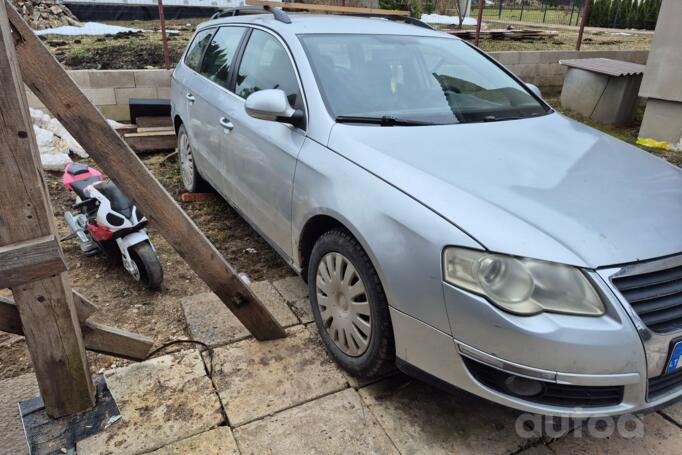 Volkswagen Passat B6 wagon 5-doors