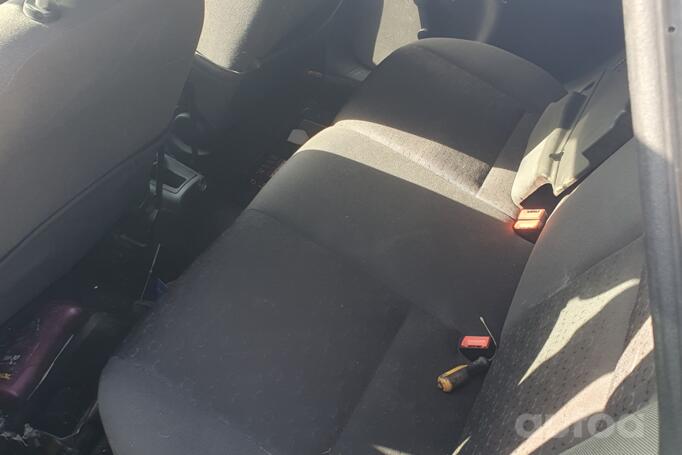 Ford Focus 1 generation Hatchback 5-doors